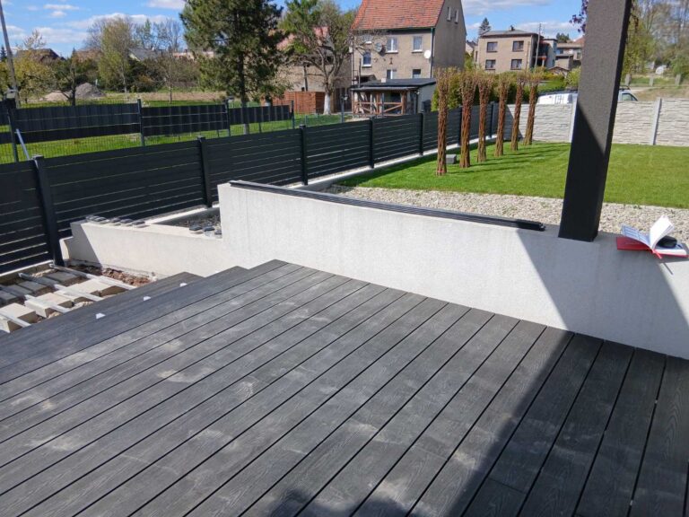 Taras kompozytowy na legarach aluminiowyh